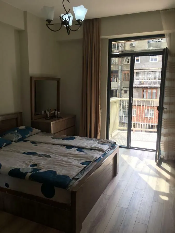 M2 Hippodrome 2, Givi Kartozia Street 10 Apartment ティビリシ